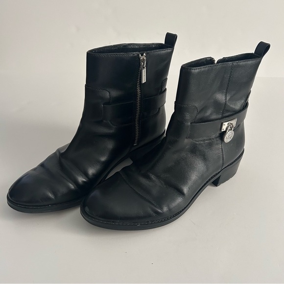 Michael Kors Ryan Leather Ankle Bootie | Size 9 - Picture 5 of 9